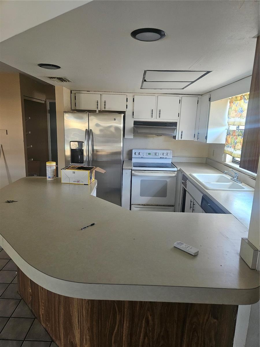 HOLIDAY LAKES WEST - Residential