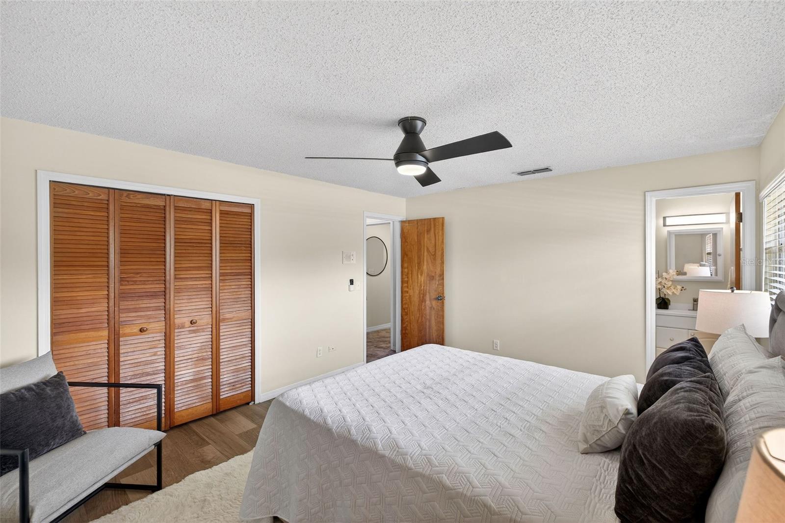 HOWELL ESTATES REP - Residential