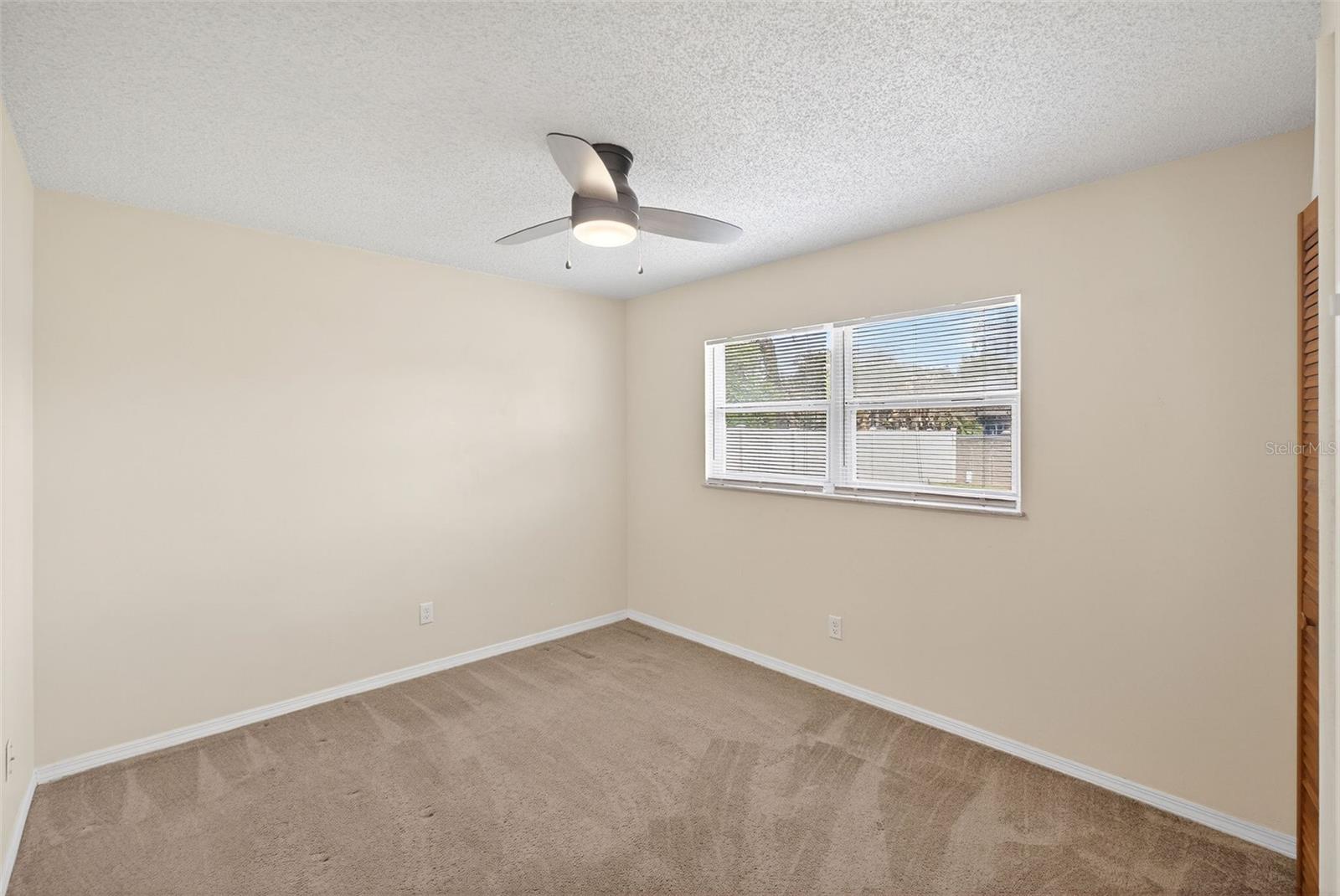 HOWELL ESTATES REP - Residential