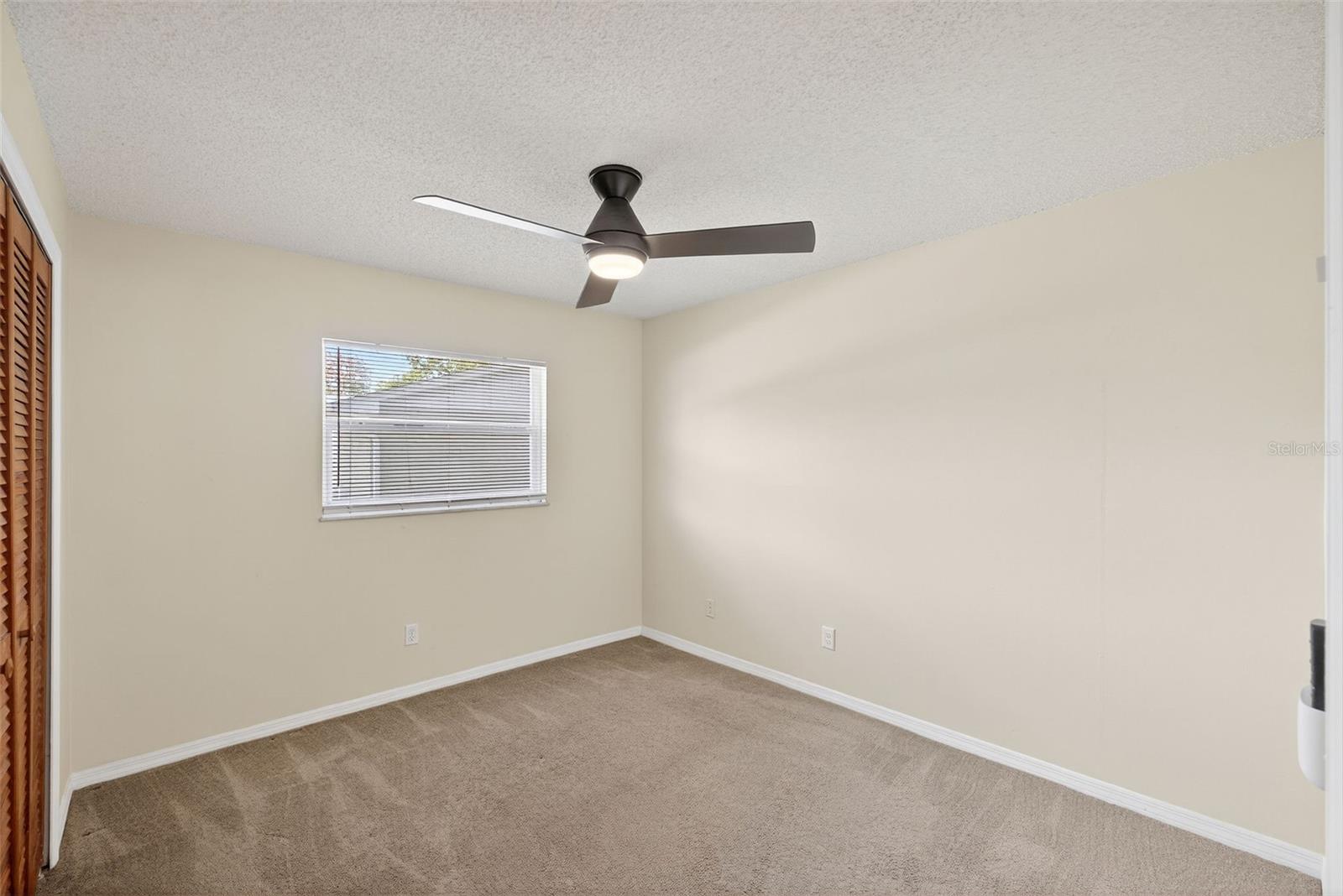 HOWELL ESTATES REP - Residential