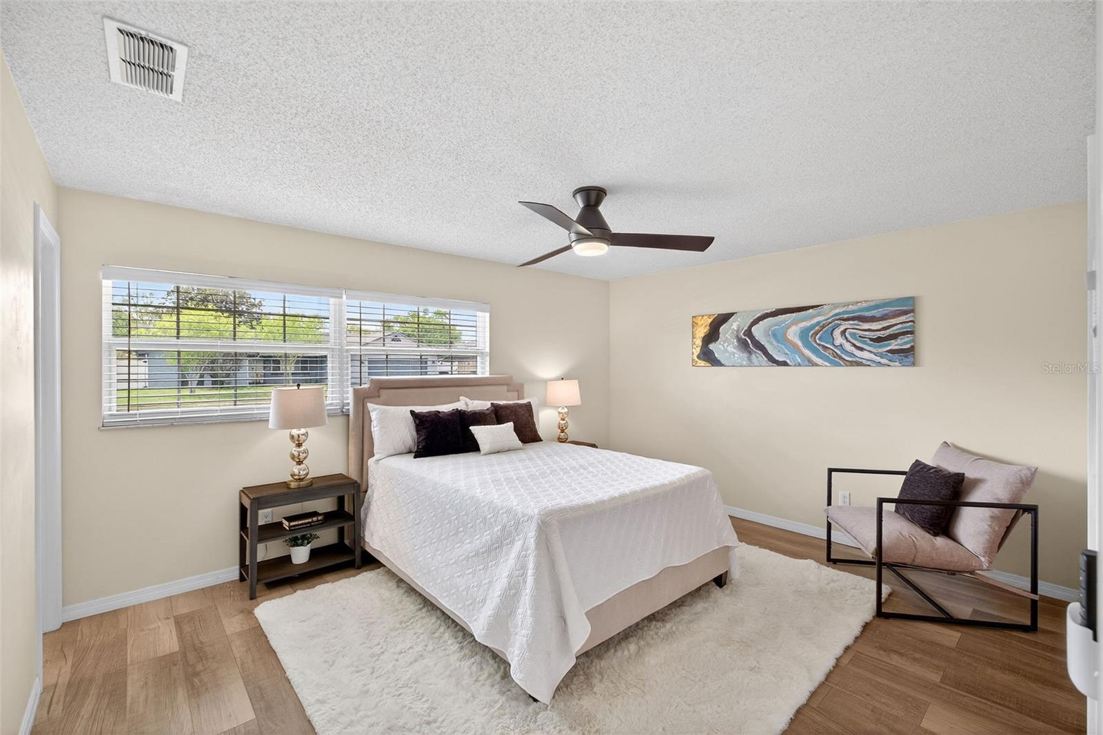 HOWELL ESTATES REP - Residential