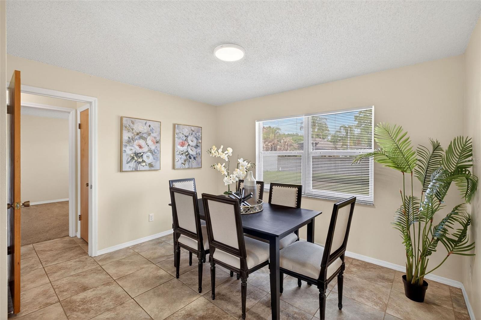 HOWELL ESTATES REP - Residential