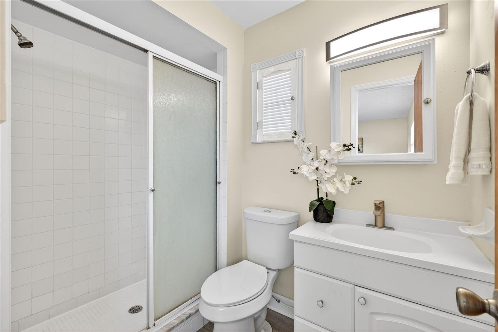 HOWELL ESTATES REP - Residential