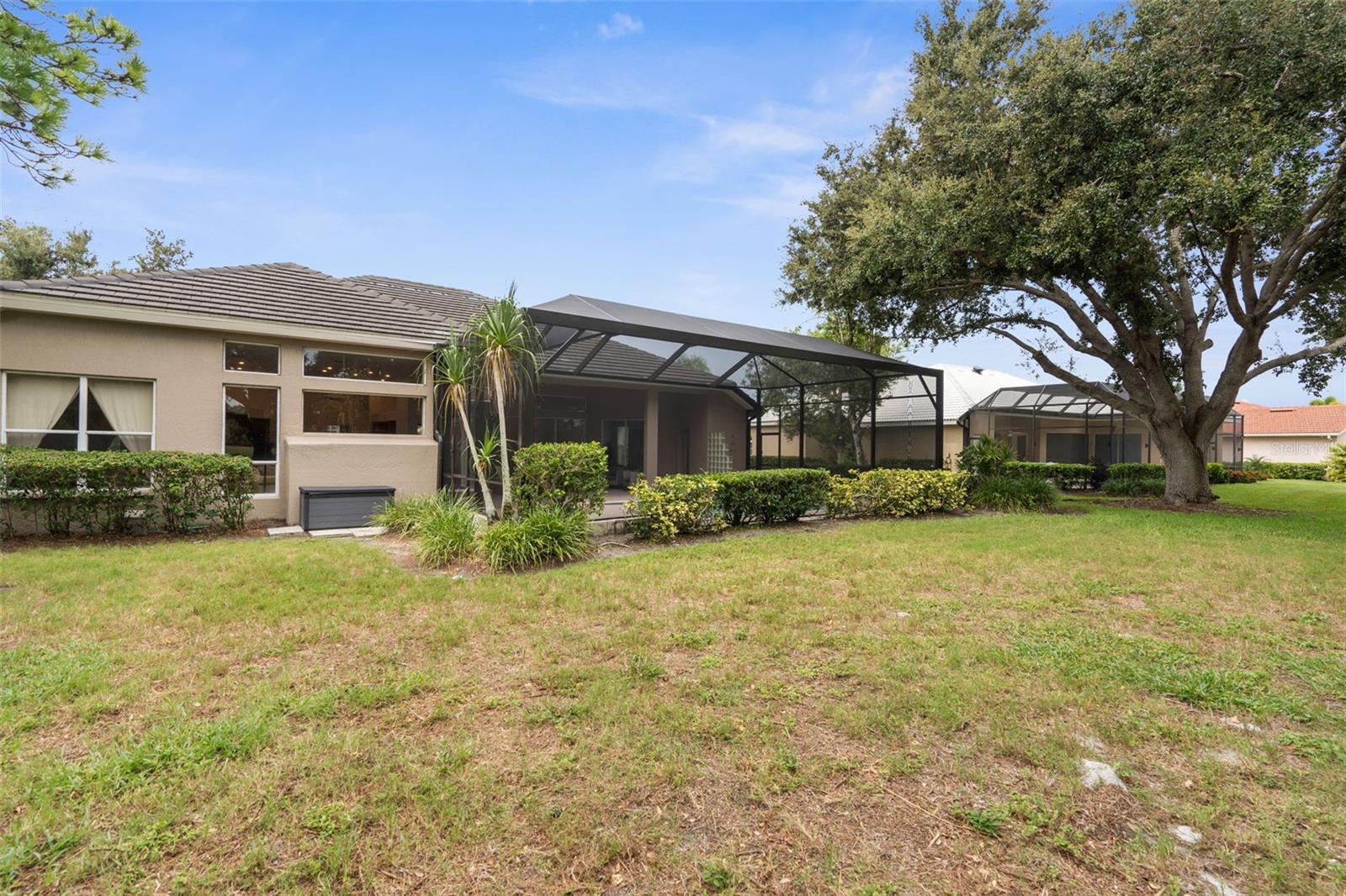 CALUSA LAKES - Residential