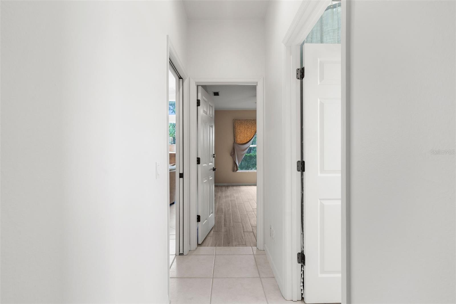 CALUSA LAKES - Residential
