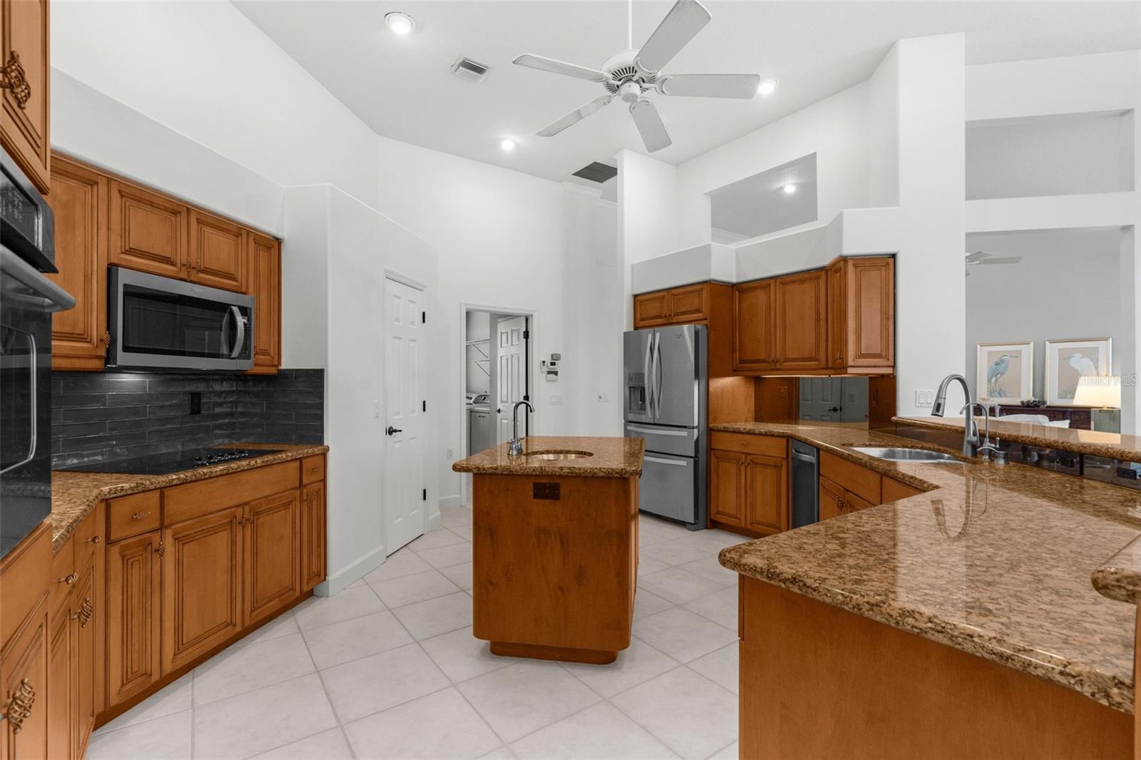 CALUSA LAKES - Residential