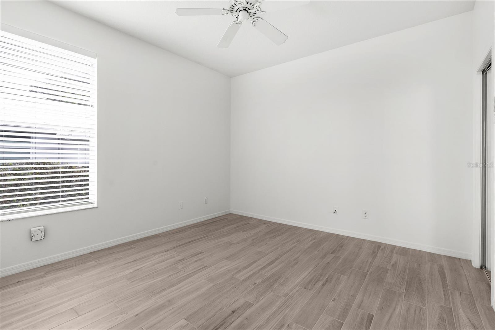 CALUSA LAKES - Residential