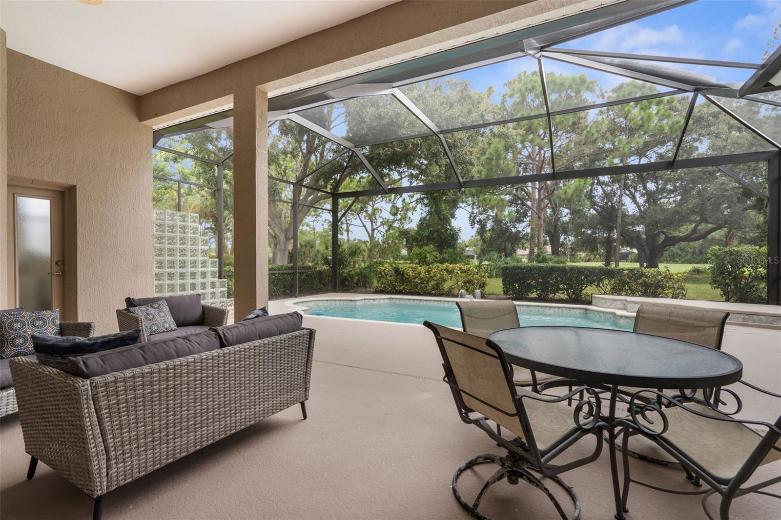 CALUSA LAKES - Residential