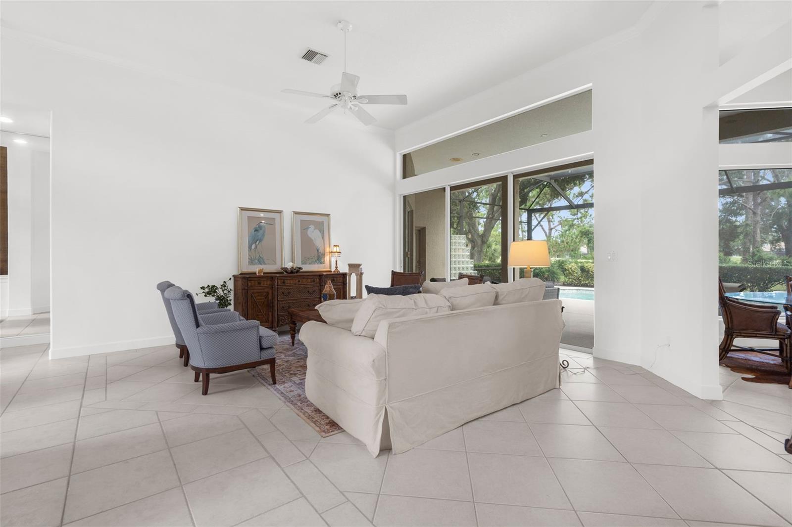 CALUSA LAKES - Residential