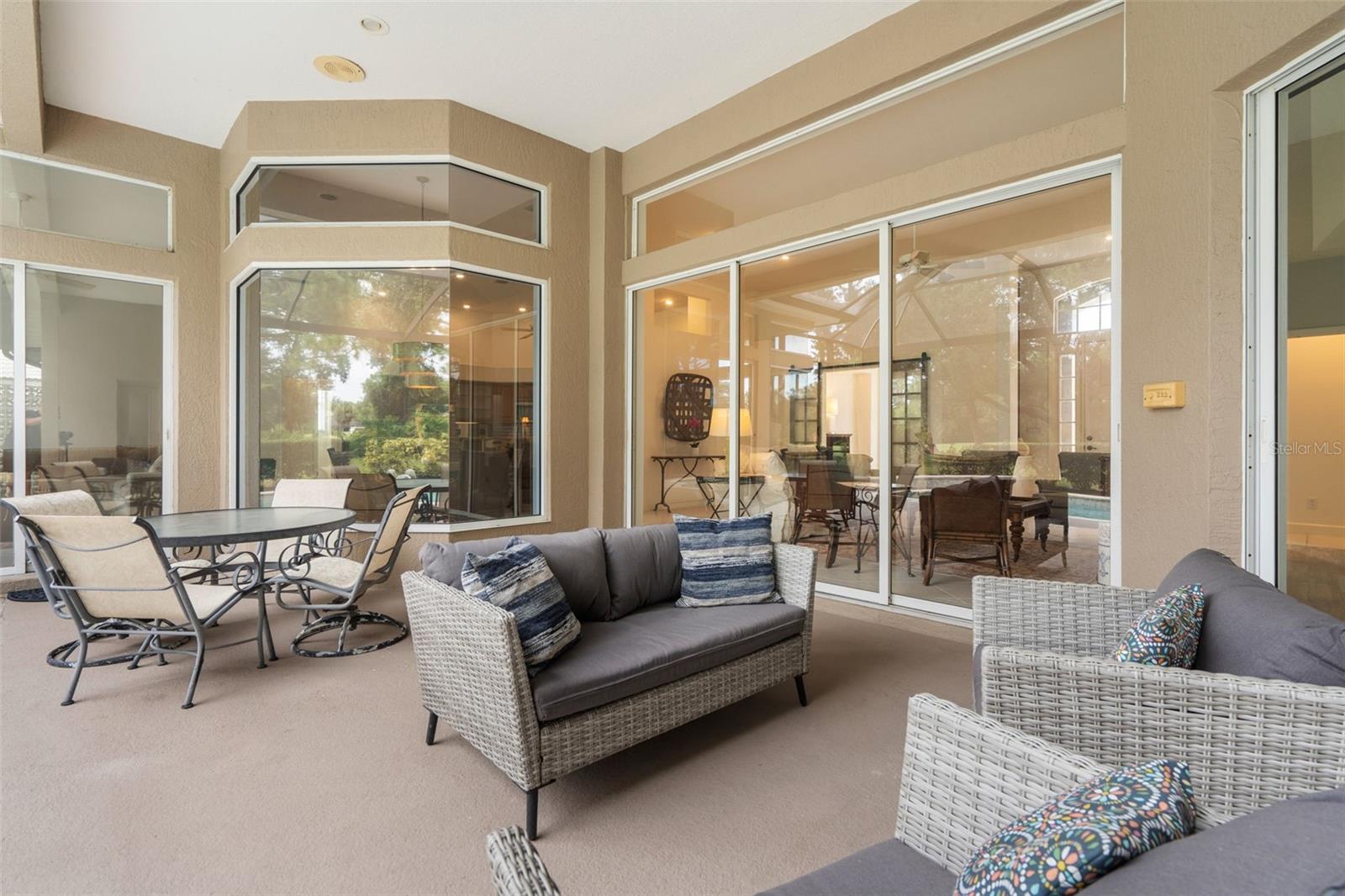 CALUSA LAKES - Residential
