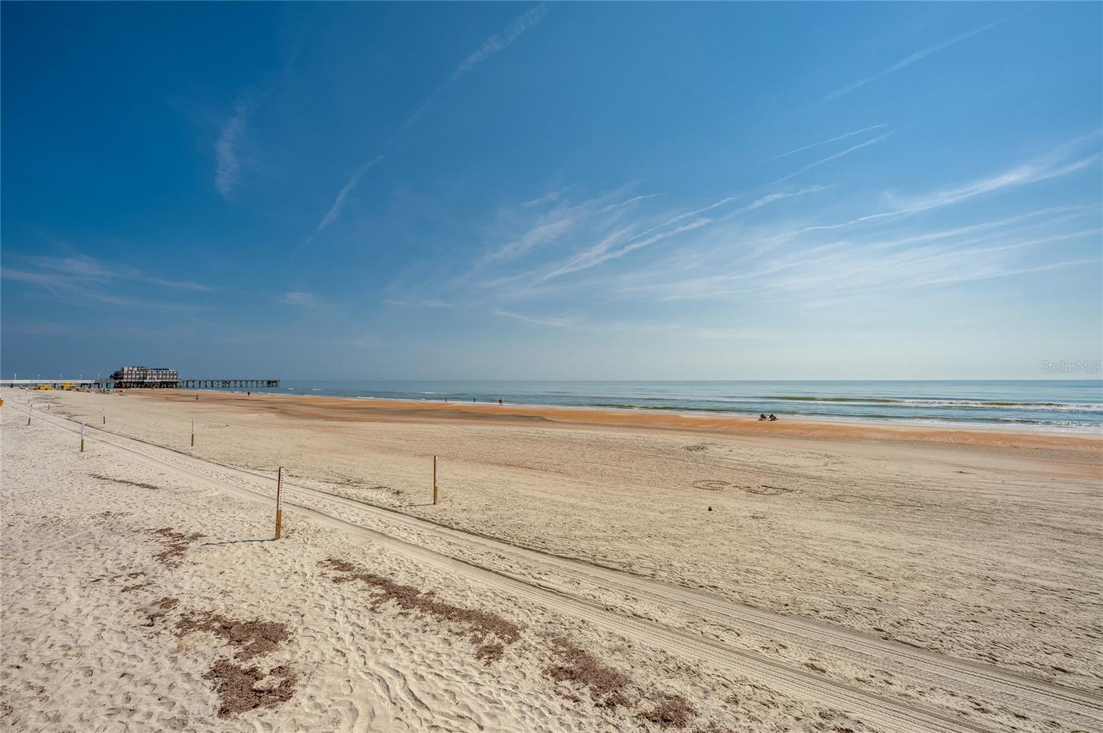 DAYTONA INN BEACH RESIDENCE - Residential