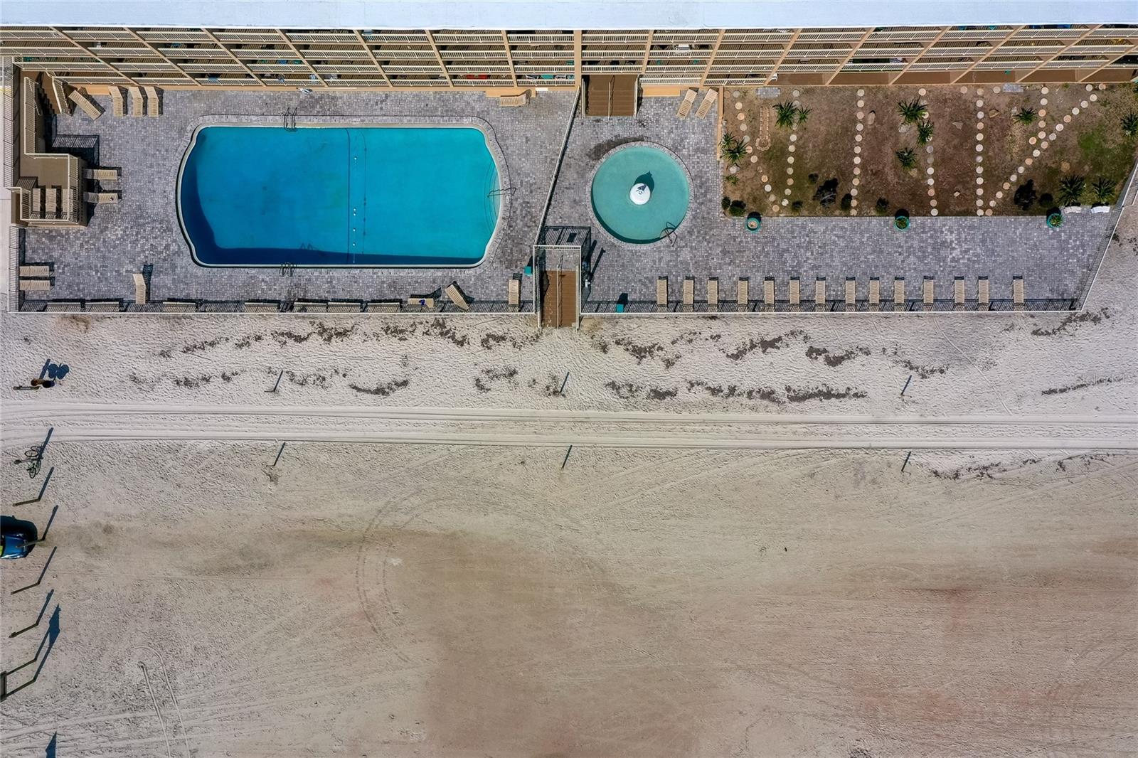 DAYTONA INN BEACH RESIDENCE - Residential