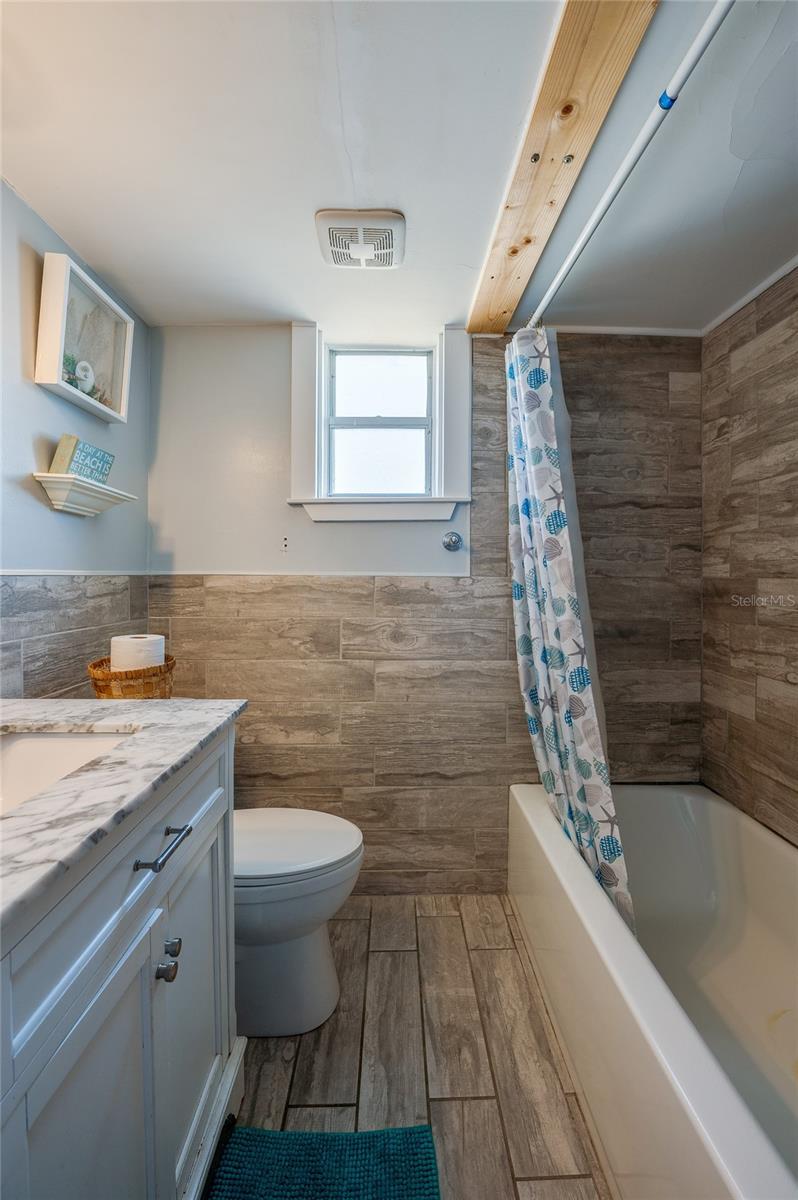 DAYTONA INN BEACH RESIDENCE - Residential