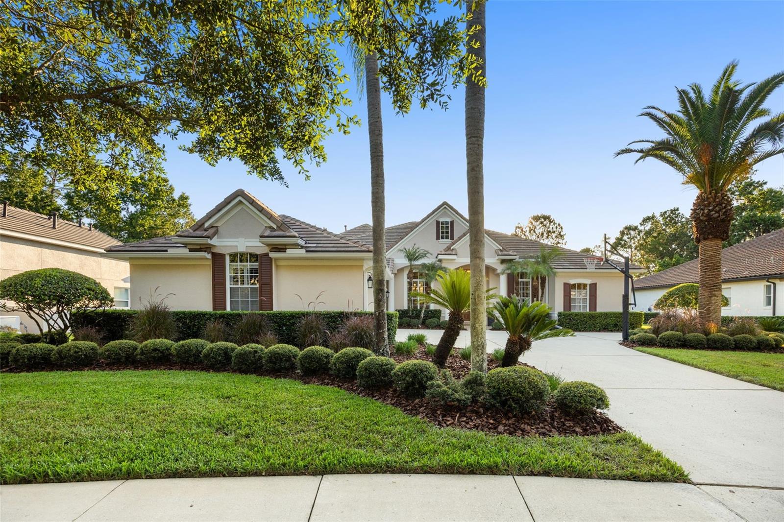 3267 REGAL CREST DRIVE