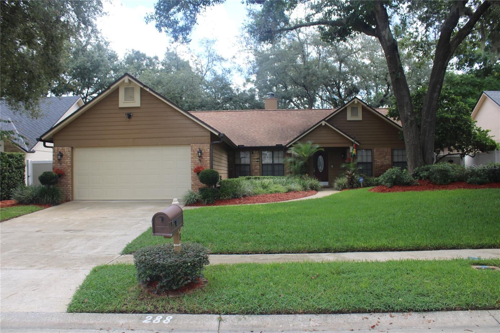288 RINGWOOD DRIVE