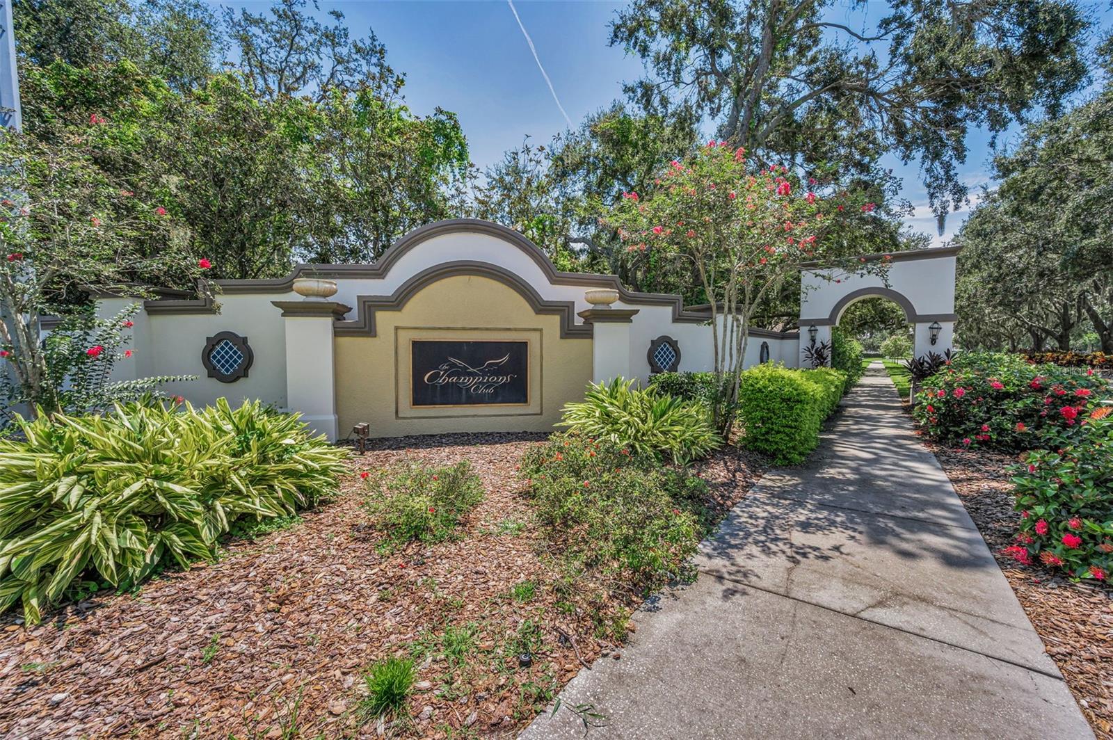 CHAMPIONS CLUB, THE SIENA - Residential