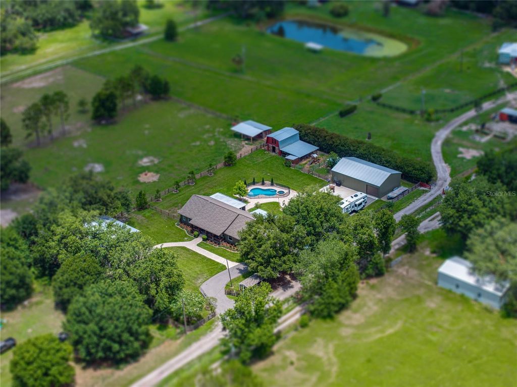 Photo of 3412 Ace Lane, Dover, FL 33527 (MLS # TB8396468)