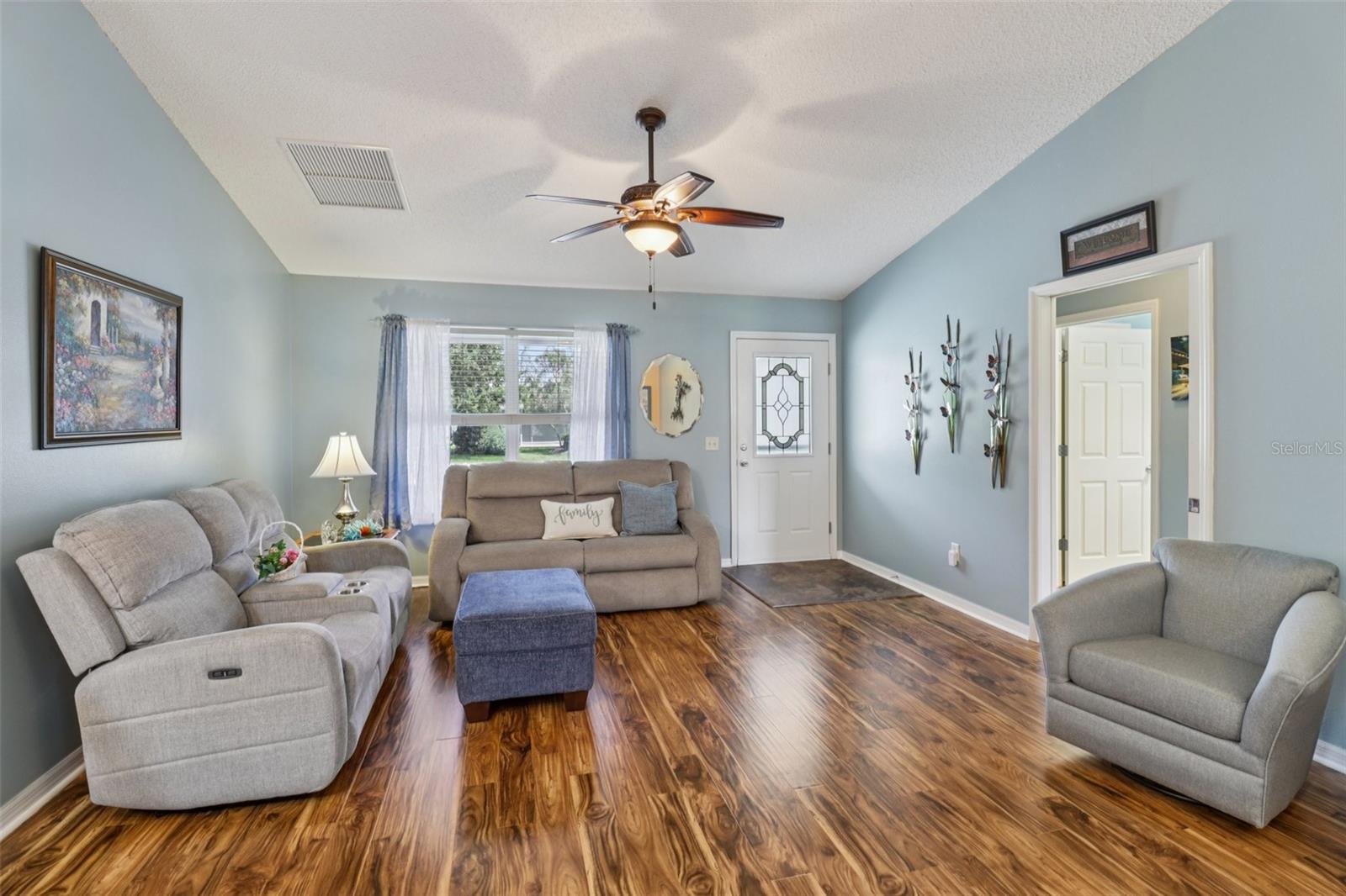 2661 ENGLISH IVY CIRCLE