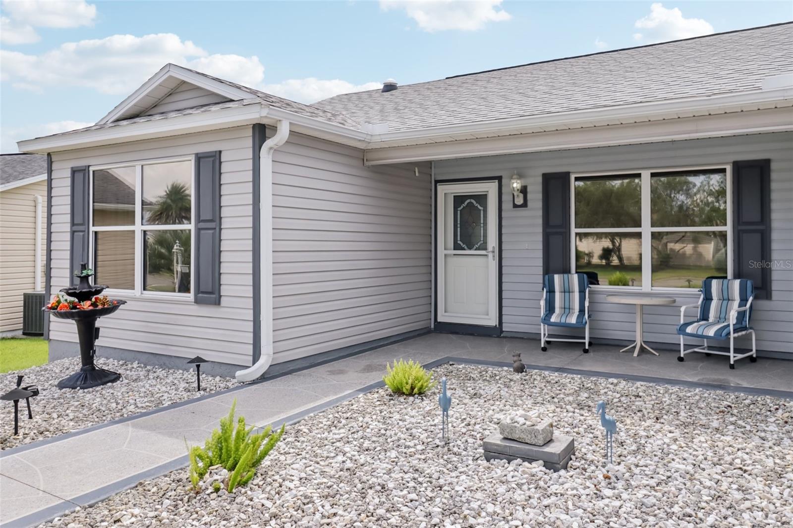 2661 ENGLISH IVY CIRCLE