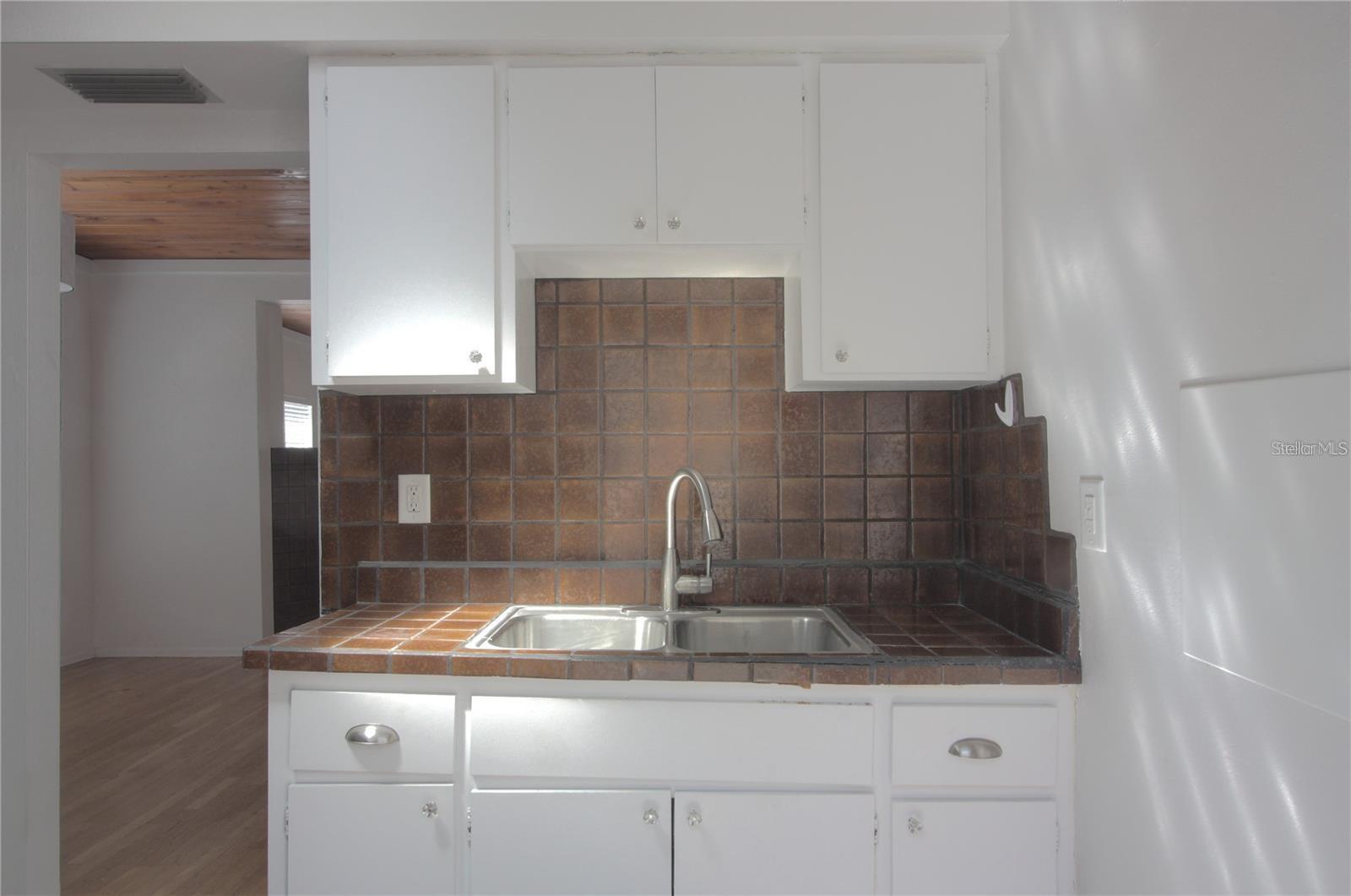 303 S OSPREY AVENUE 303