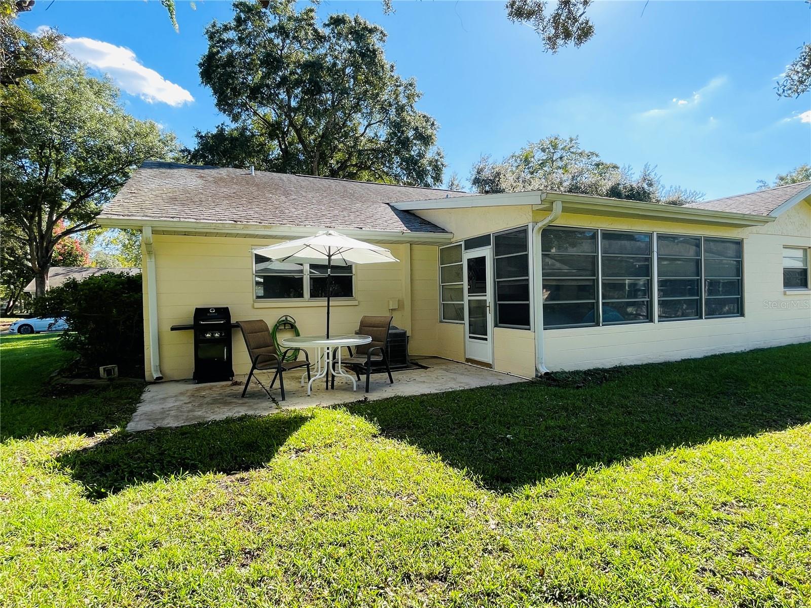 CIRCLE SQUARE WOODS - Residential