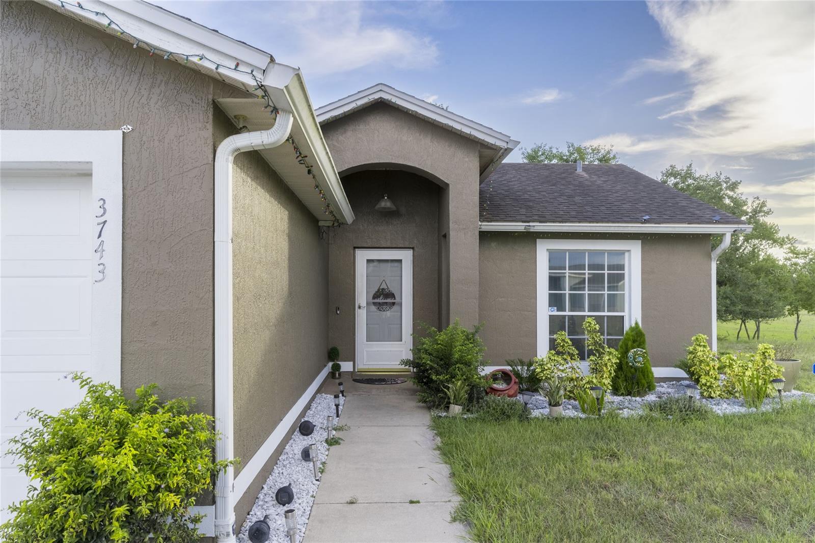 QUEENS COVE PH 03B - Residential