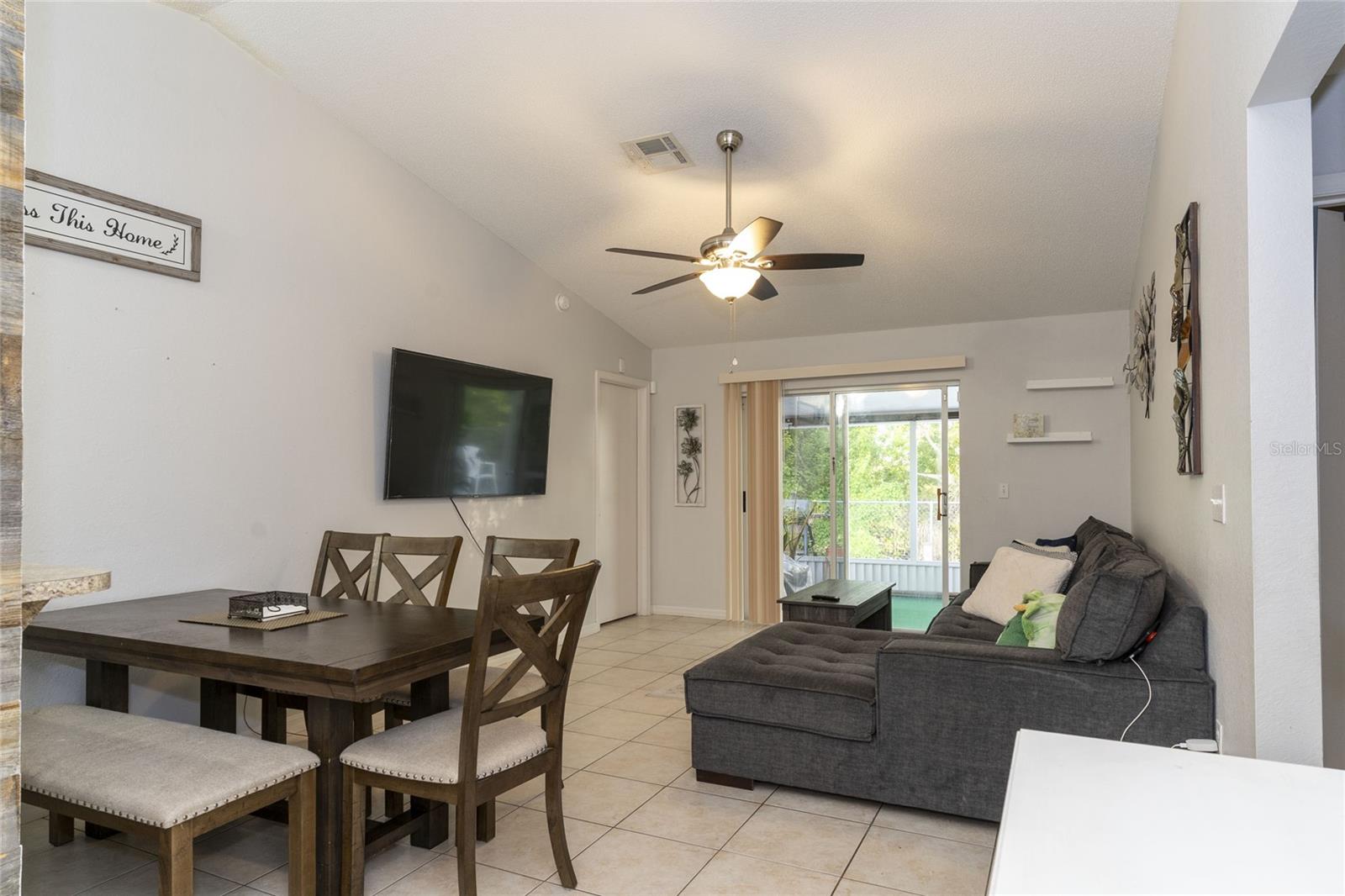 QUEENS COVE PH 03B - Residential