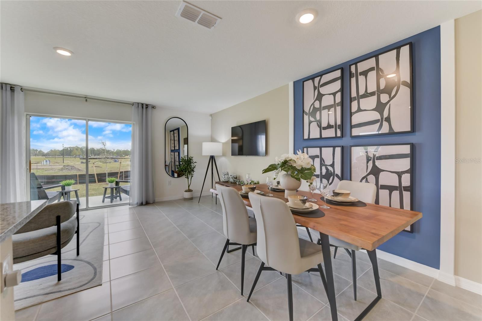 6619 LEO LANE