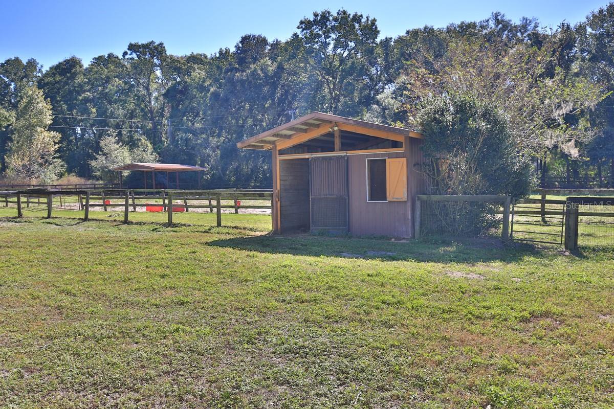 ACREAGE NON SUBDIVISION - Residential