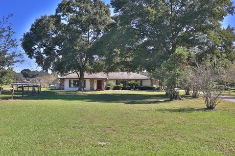 Tiny photo for 2275 SW 107th Place, Ocala, FL 34476 (MLS # OM713172)