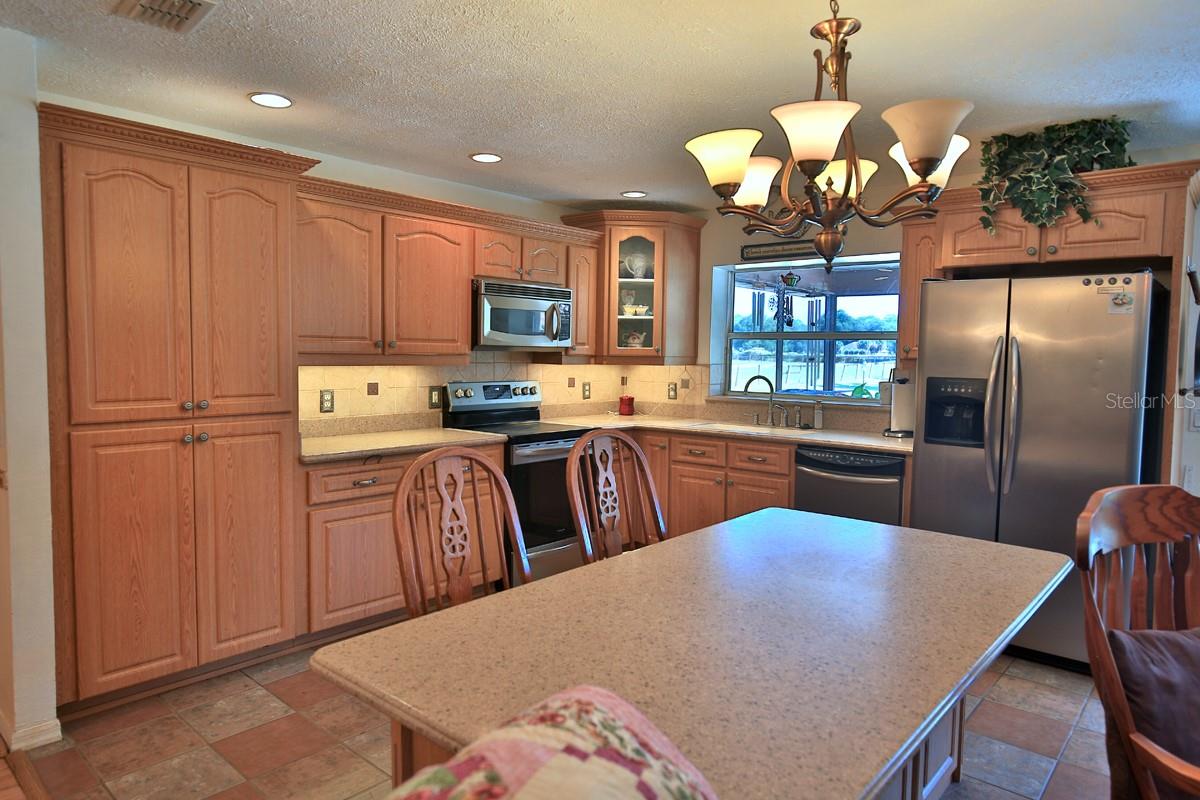 ACREAGE NON SUBDIVISION - Residential