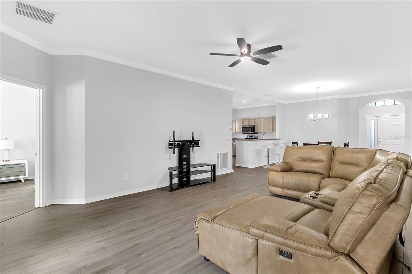 MAGIC LANDINGS PH 2 - Residential
