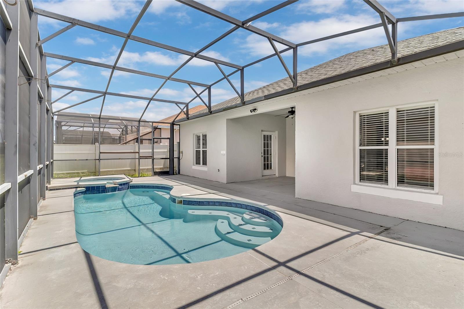 MAGIC LANDINGS PH 2 - Residential