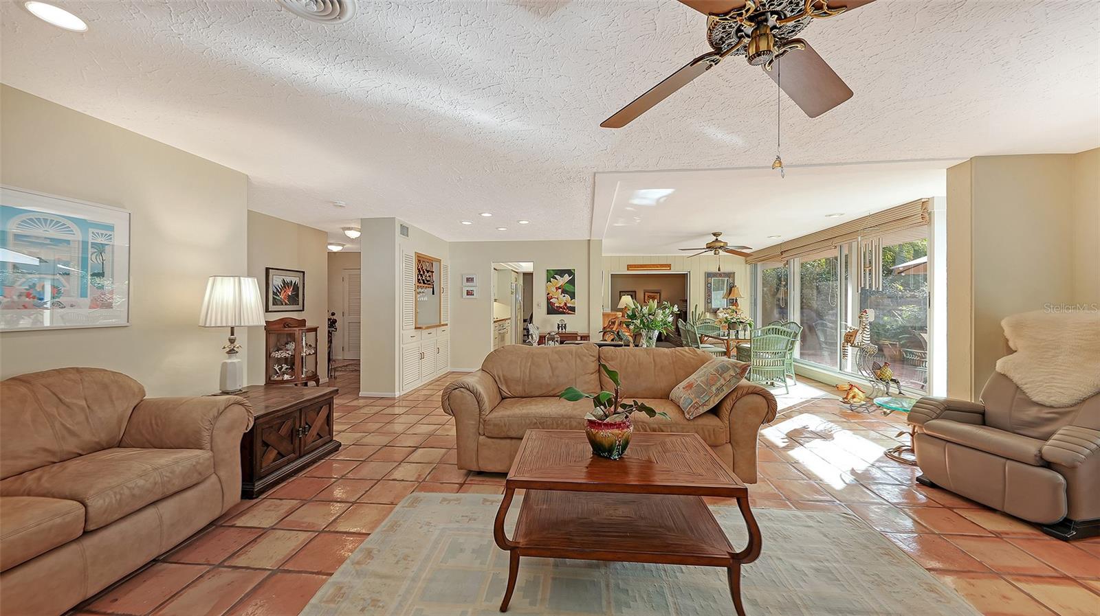 SHORELAND WOODS SUB - Residential