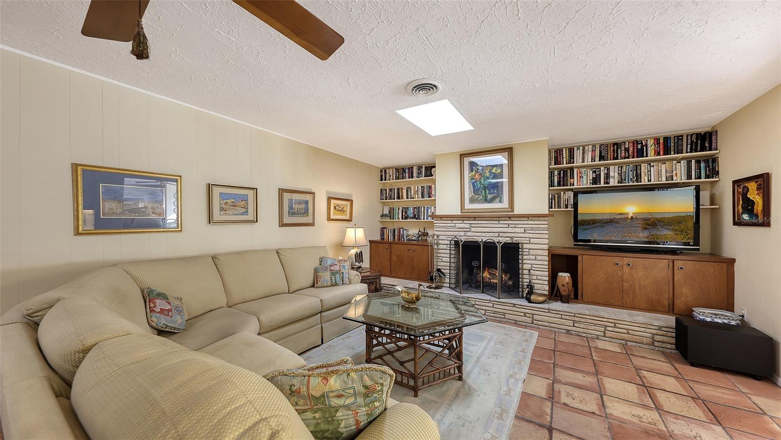 SHORELAND WOODS SUB - Residential