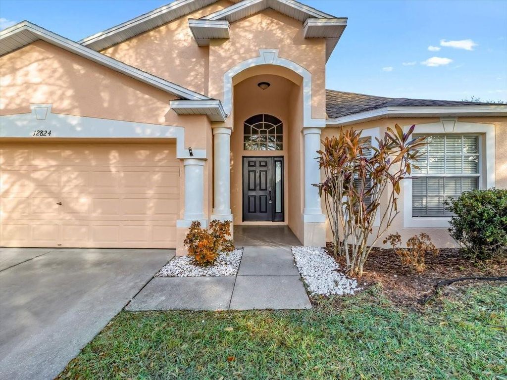 Photo of 12824 Kings Lake Drive, Gibsonton, FL 33534 (MLS # TB8473901)