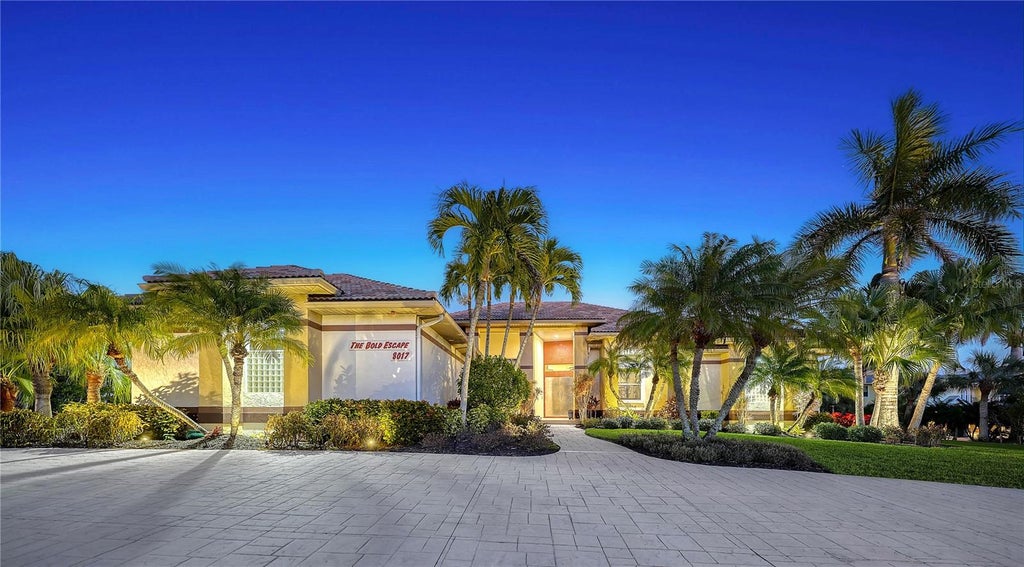 Photo of 8017 Manasota Key Road, Englewood, FL 34223 (MLS # A4708940)