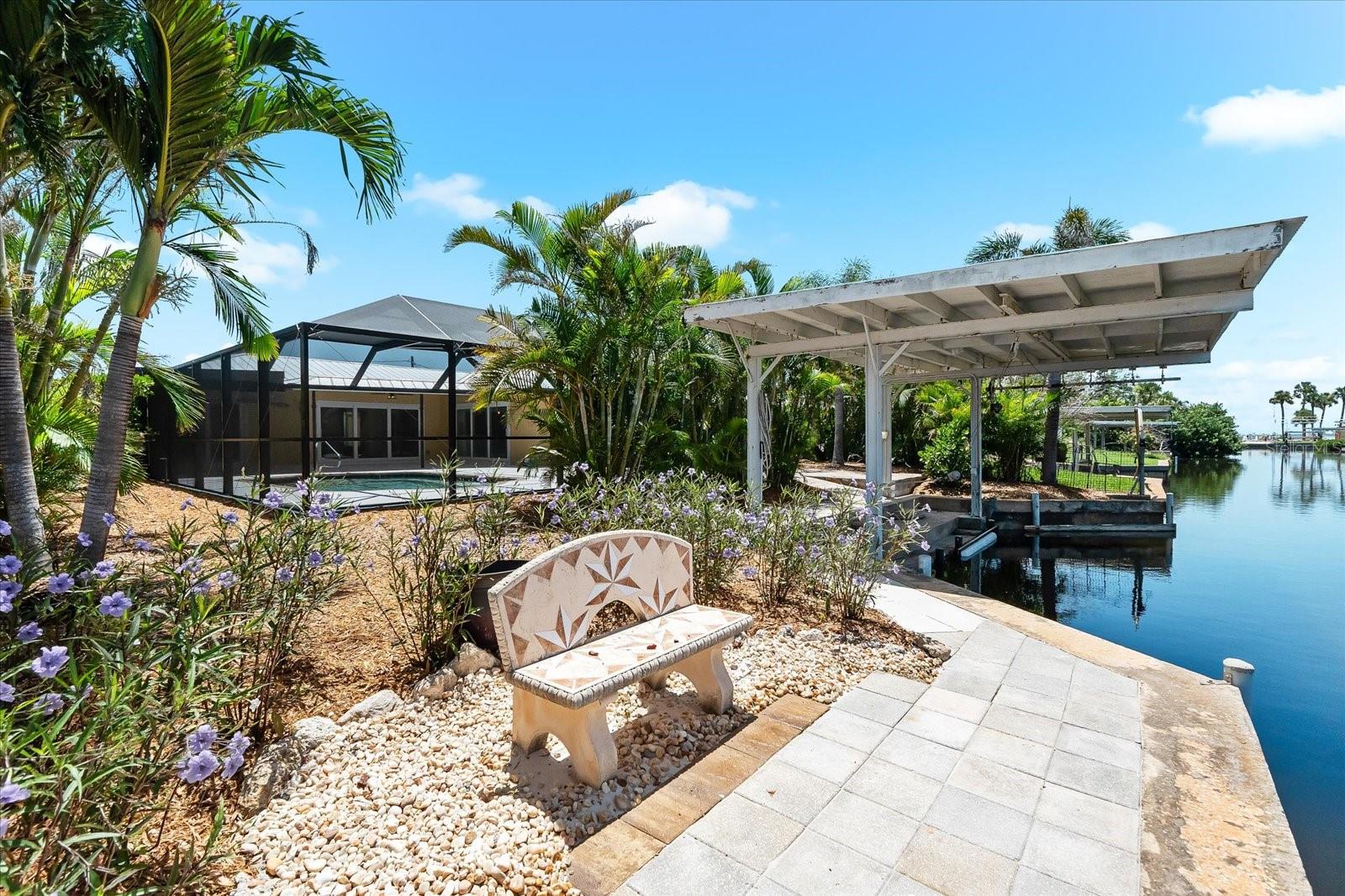 POINT OF PINES - Residential