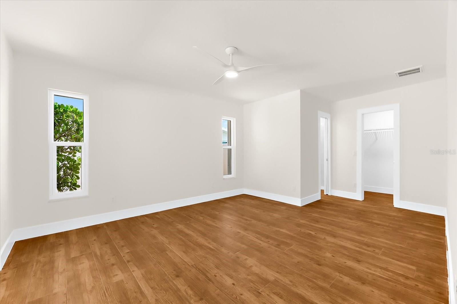 POINT OF PINES - Residential