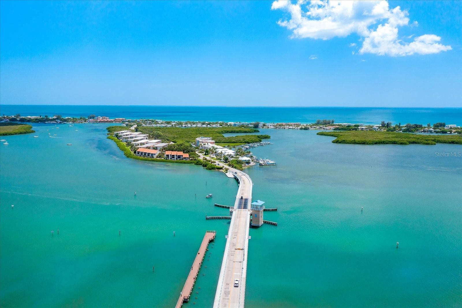 POINT OF PINES - Residential