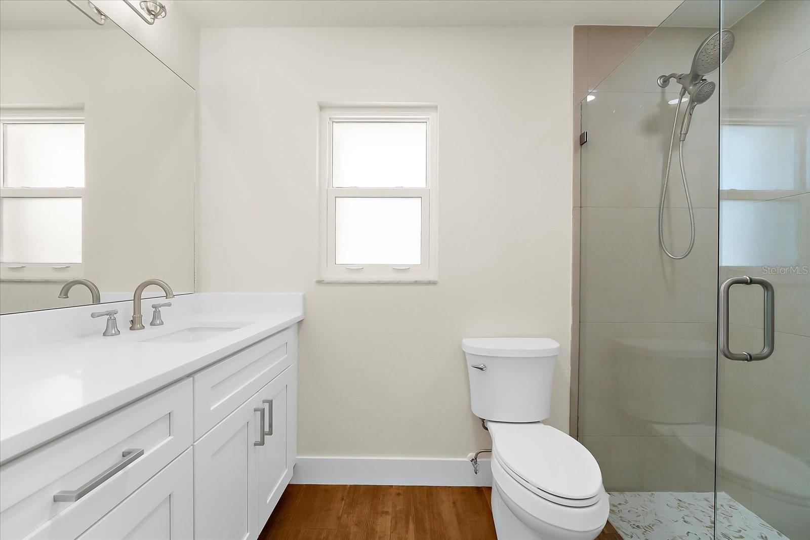 POINT OF PINES - Residential