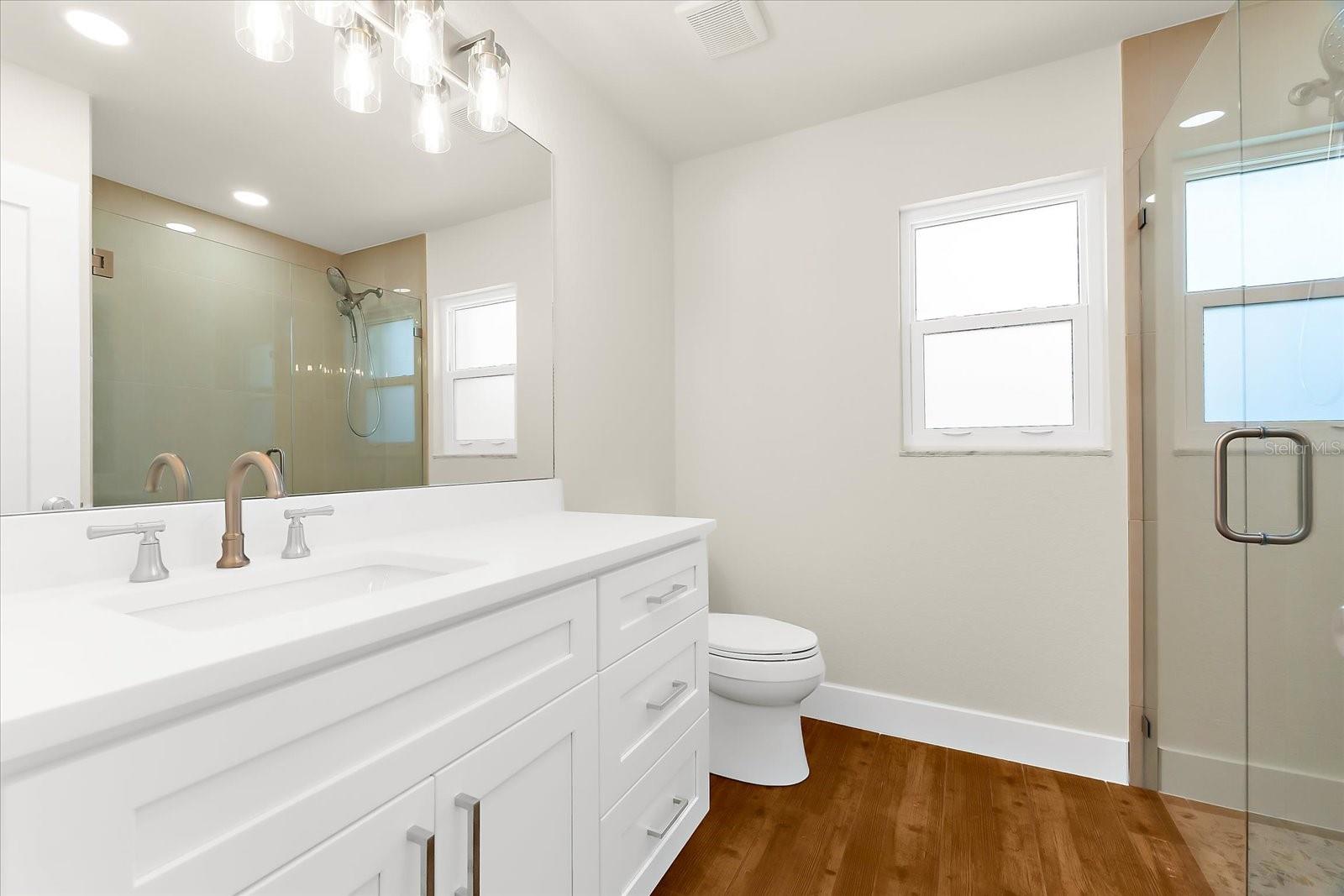 POINT OF PINES - Residential