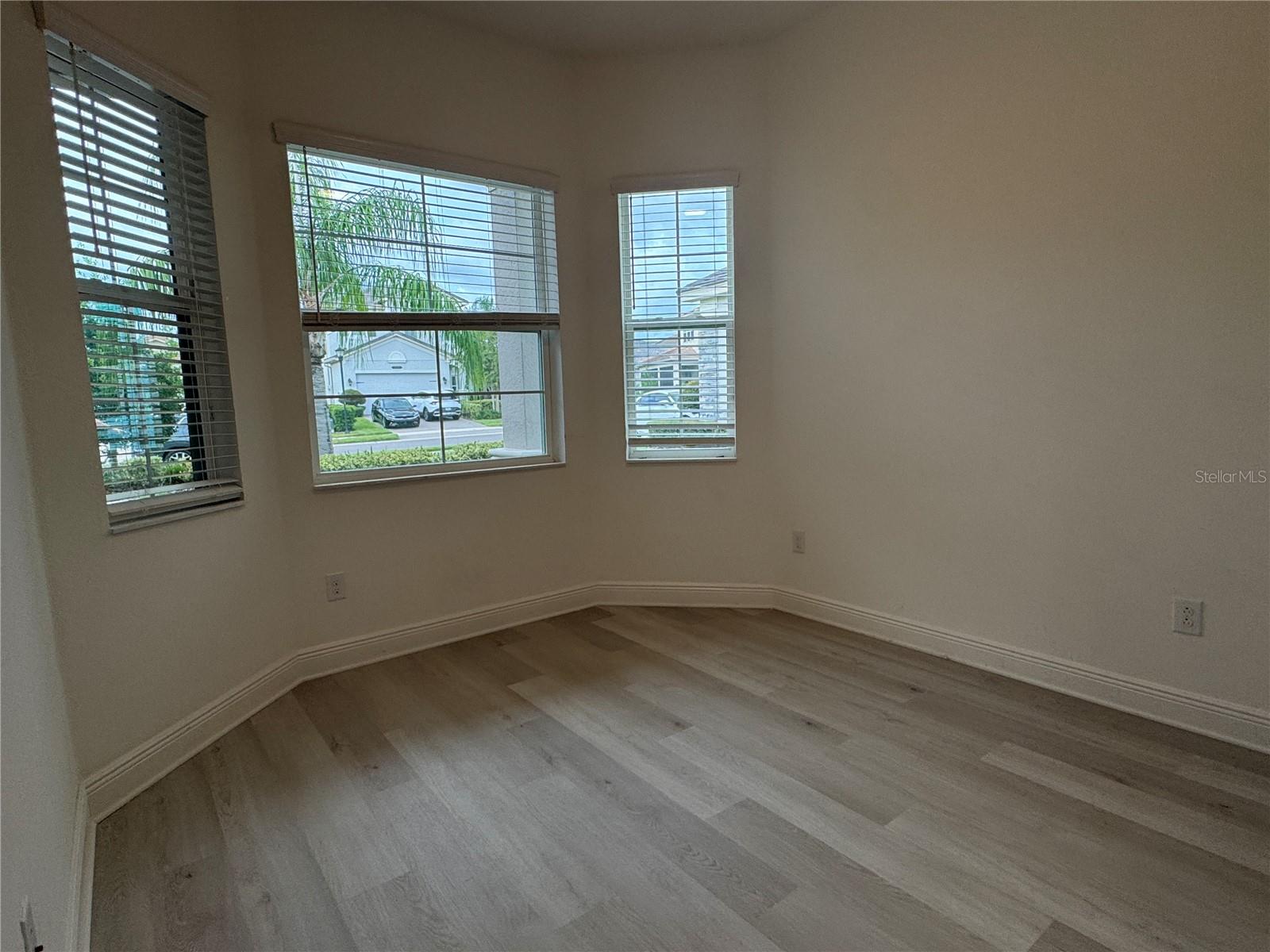 WIREGRASS M23 PH 3 - Residential Lease