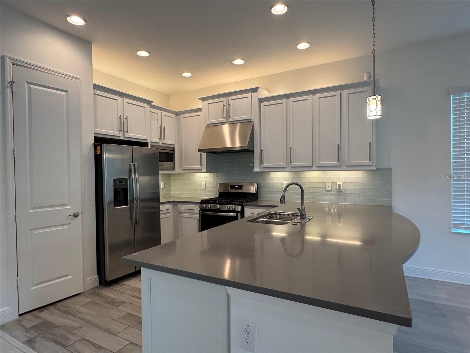 WIREGRASS M23 PH 3 - Residential Lease