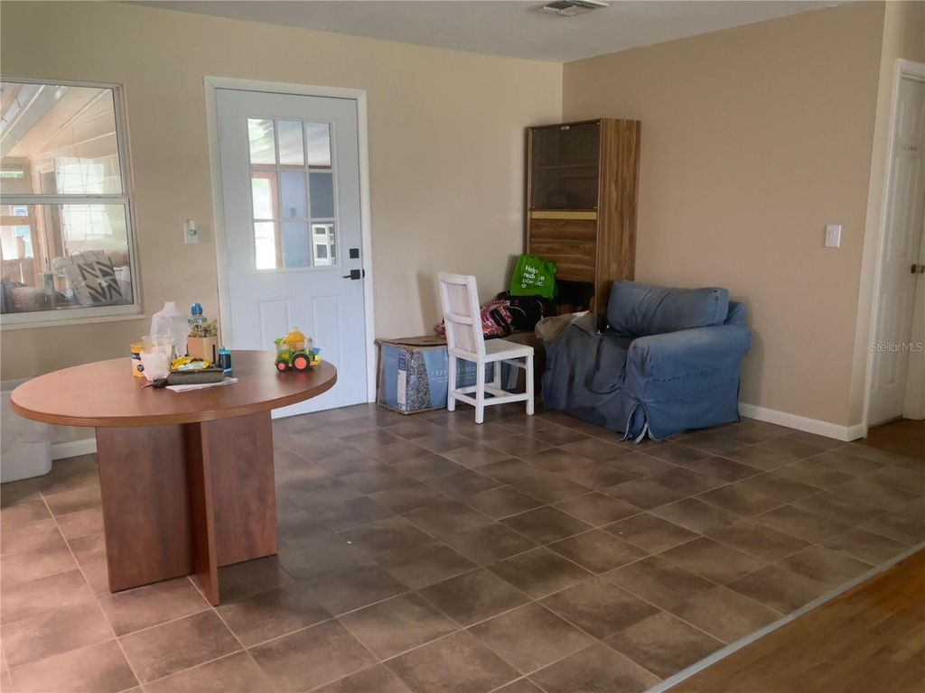 Photo of 4704 NE 20th Avenue, Ocala, FL 34479 (MLS # OM721200)