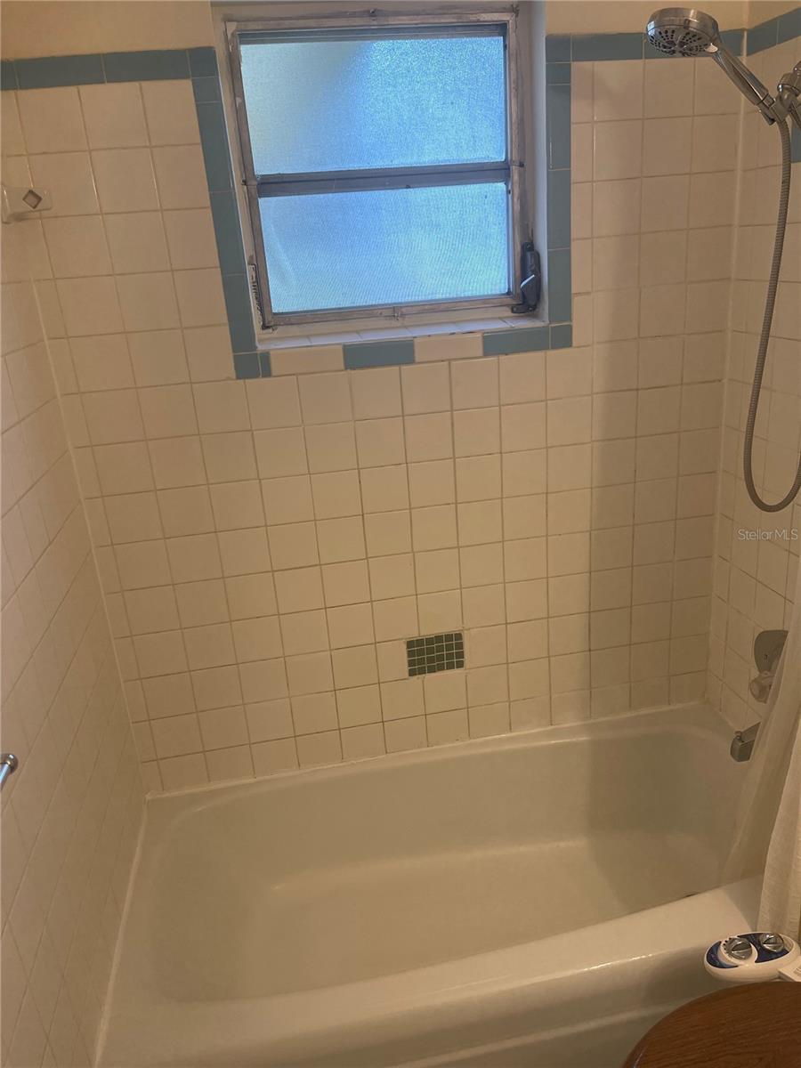 FORE ACRES - Residential