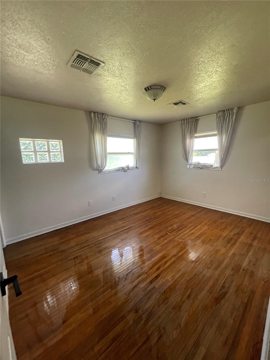 FORE ACRES - Residential