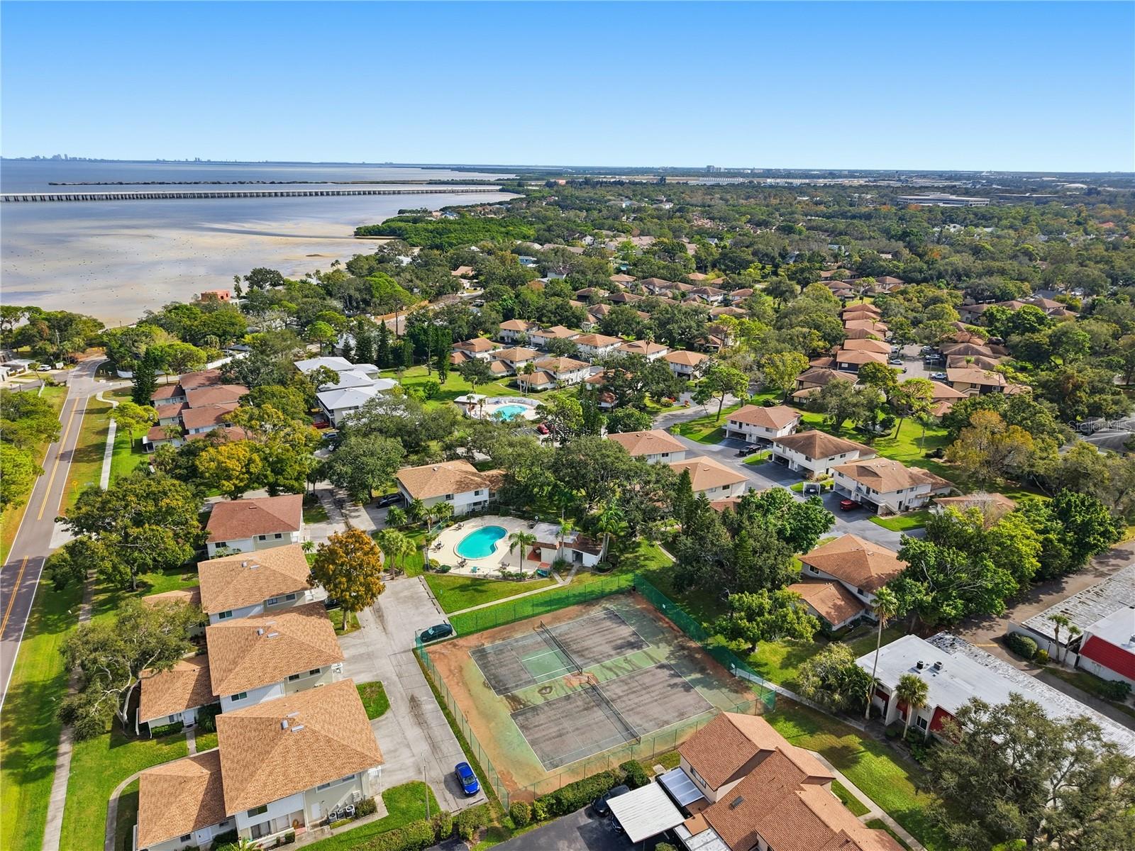 EASTWOOD SHORES 4 PH 1 - Residential