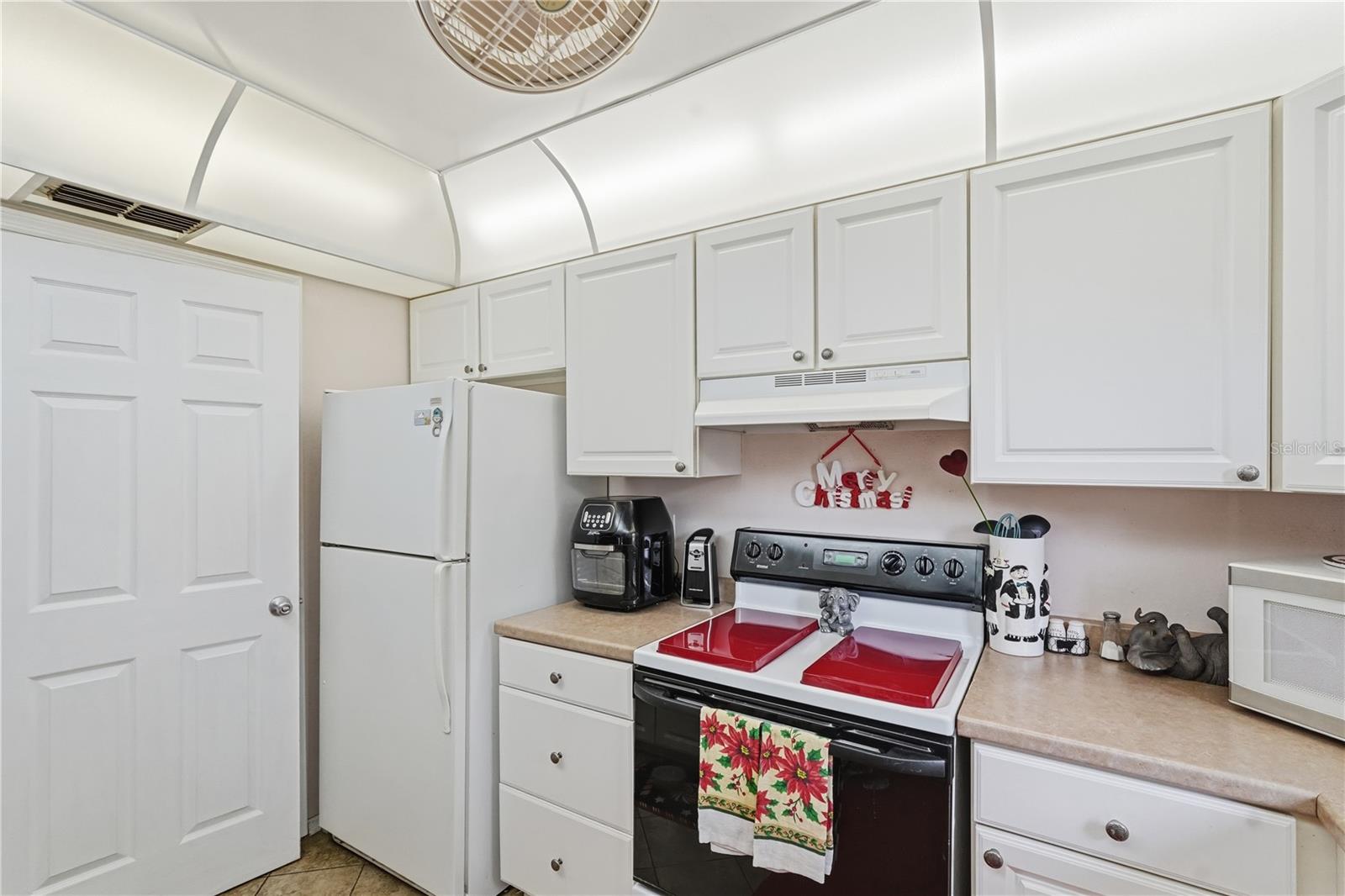 EASTWOOD SHORES 4 PH 1 - Residential