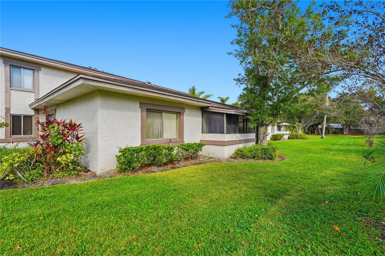 EASTWOOD SHORES 4 PH 1 - Residential